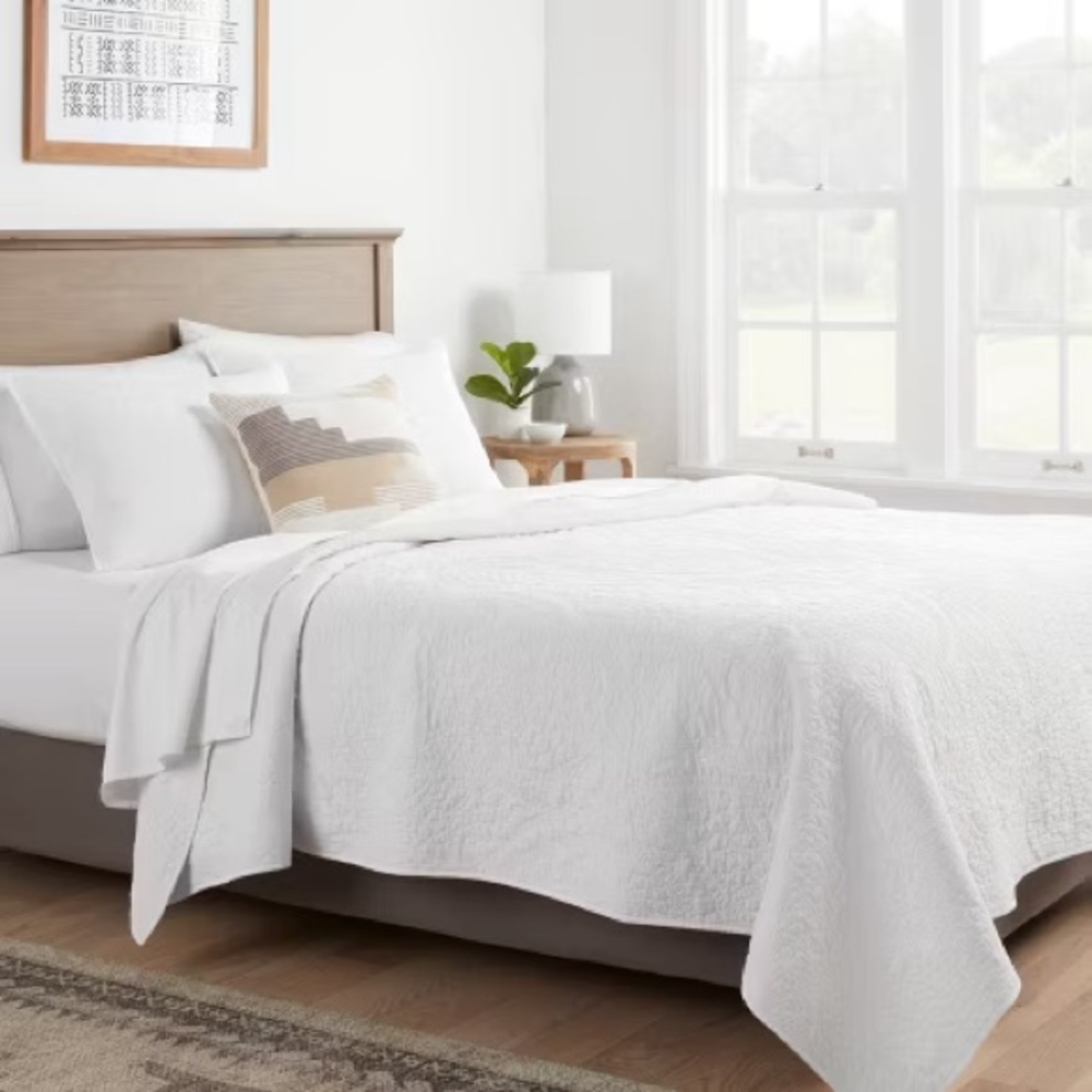 Target Opal House white quilt King size w/shams